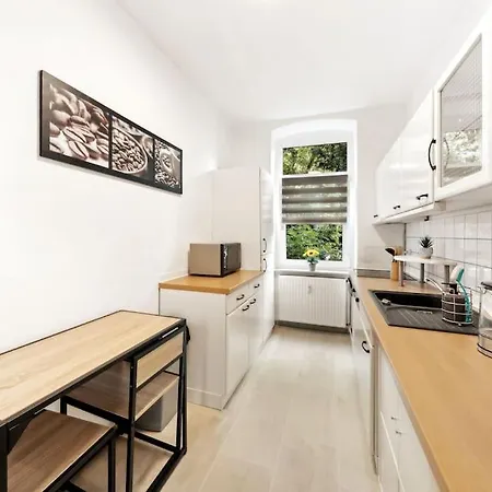 Schoene Erdgeschoss-fewo Fuer 4 Personen Apartment *