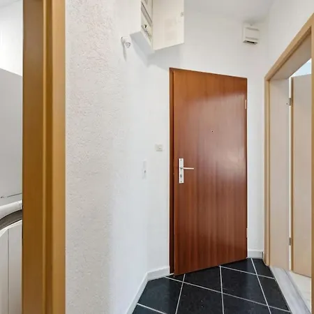 Schoene Erdgeschoss-fewo Fuer 4 Personen Apartment