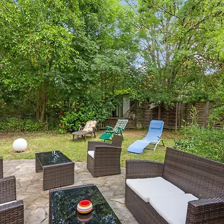 Schoene Im Eg Mit Hof, Fuer 4 Personen Apartament Halberstadt