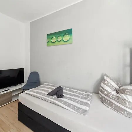 Schoene Im Eg Mit Hof, Fuer 4 Personen *