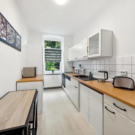 Apartment Schoene Erdgeschoss-fewo Fuer 4 Personen