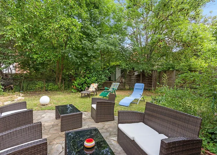 Schöne Erdgeschoss-fewo Für 4 Personen Apartment Halberstadt